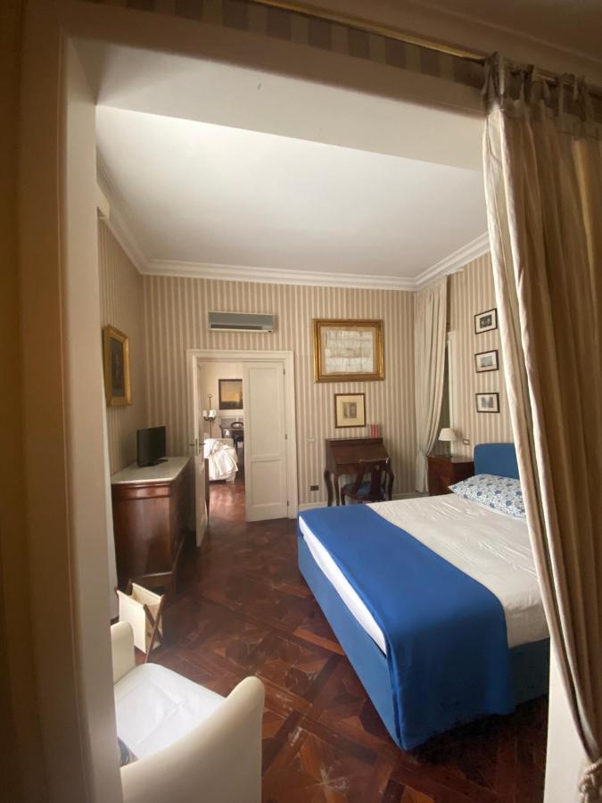Royal Apartment In San Domenico Maggiore 나폴리 외부 사진