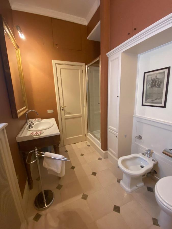 Royal Apartment In San Domenico Maggiore 나폴리 외부 사진