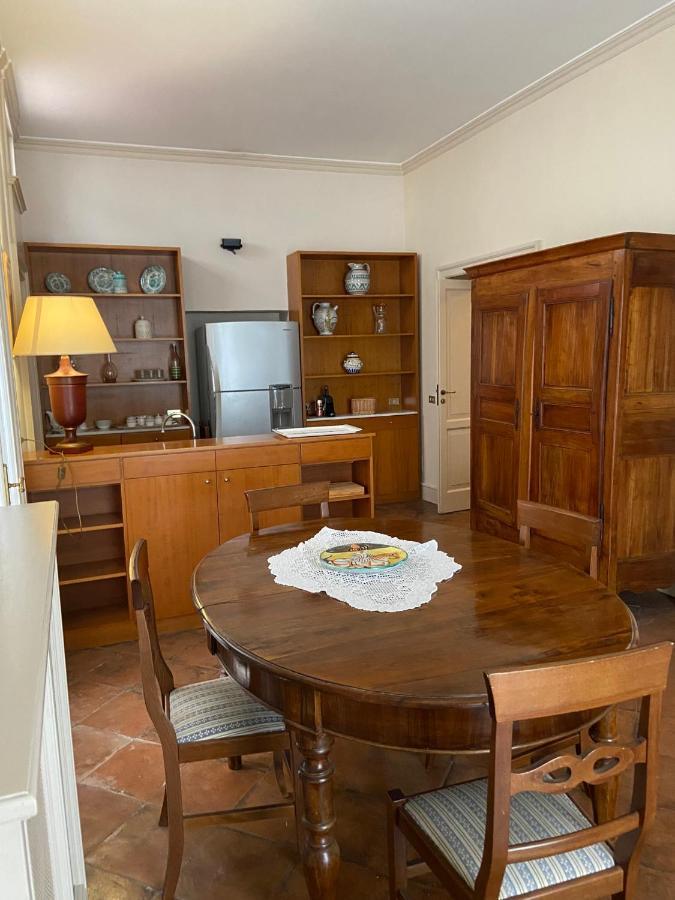 Royal Apartment In San Domenico Maggiore 나폴리 외부 사진